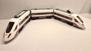 Mehr über den Artikel erfahren LEGO Hochgeschwindigkeitszug 60051 – Der Traum vom eigenen ICE